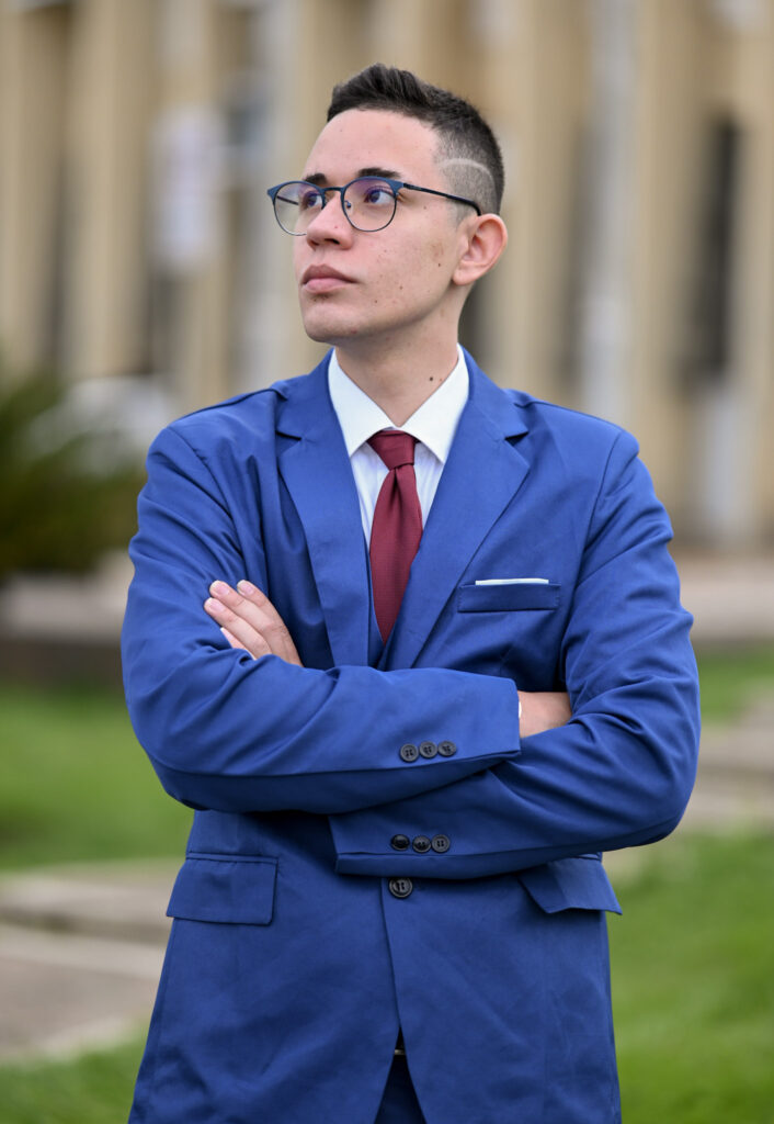 Dênis Maicon Barbosa de Aquino contador e advogado especialista em regularização empresarial